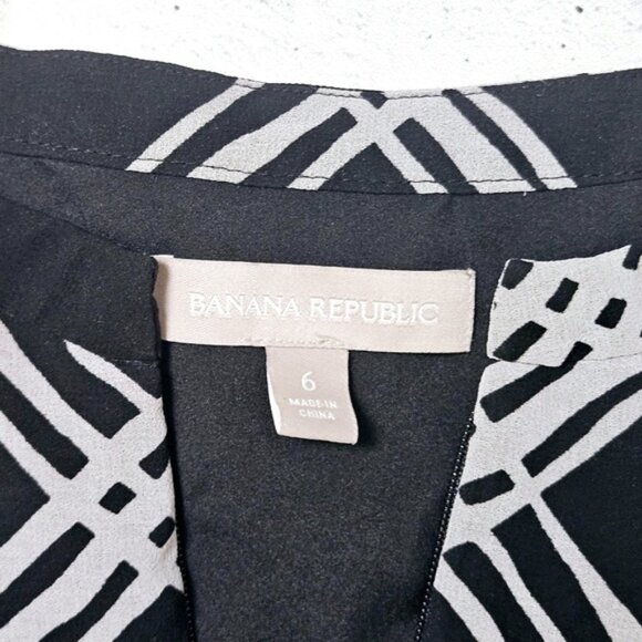 Banana Republic Chiffon Black and Grey Dress Zipper in the Front - Picture 9 of 10